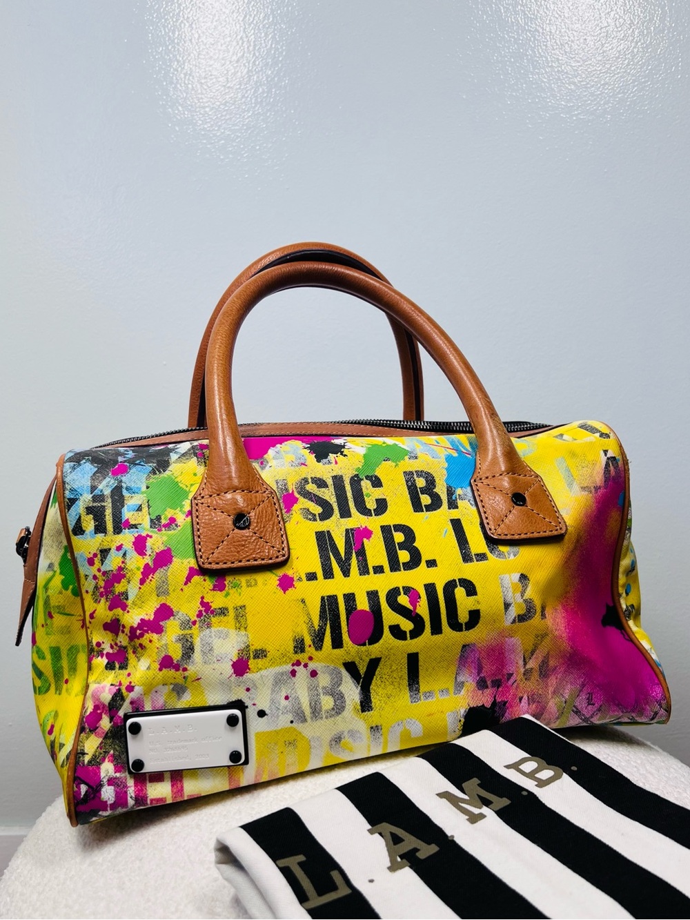 Fabulous Y2K Gwen Stefani Vintage Graffiti Boston Bag Satchel w/ dust bag